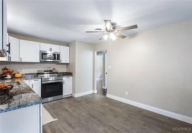 Building Photo - 63 W 29th St