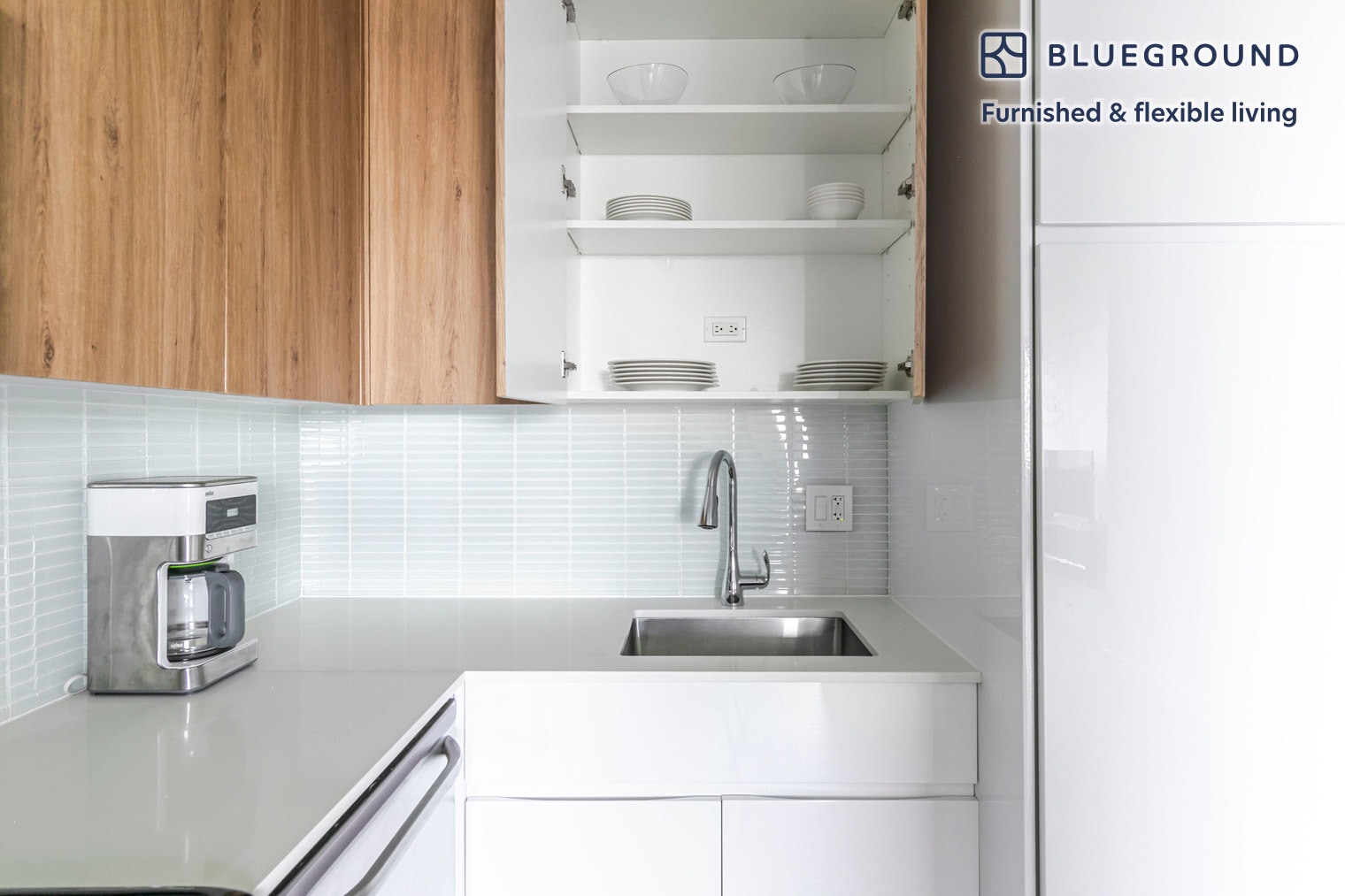 Building Photo - 2625 N Clark St