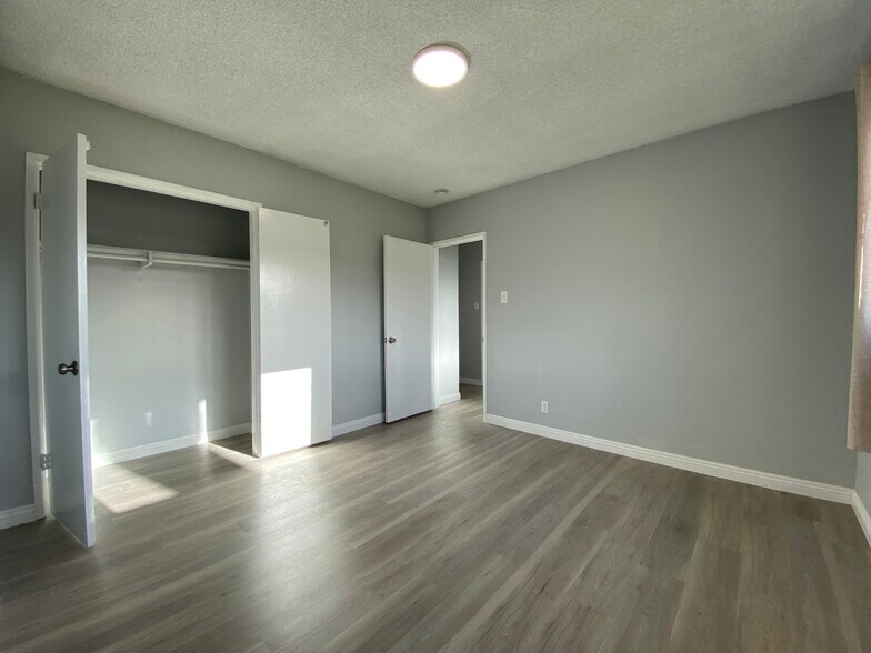 Building Photo - 5012 Sereno Dr