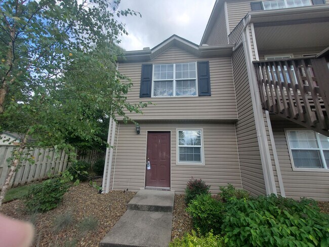 Primary Photo - Updated 2 bedroom 2 bath with pool