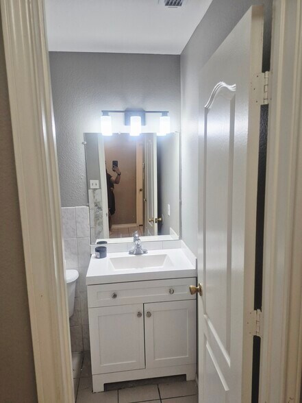 Building Photo - 3114 Potomac Loop