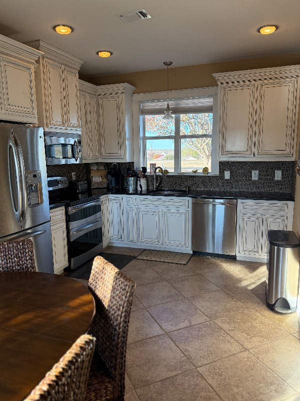 Building Photo - 3045 Red Bluff Cir