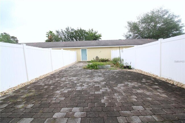 Building Photo - 7347 Millstone St