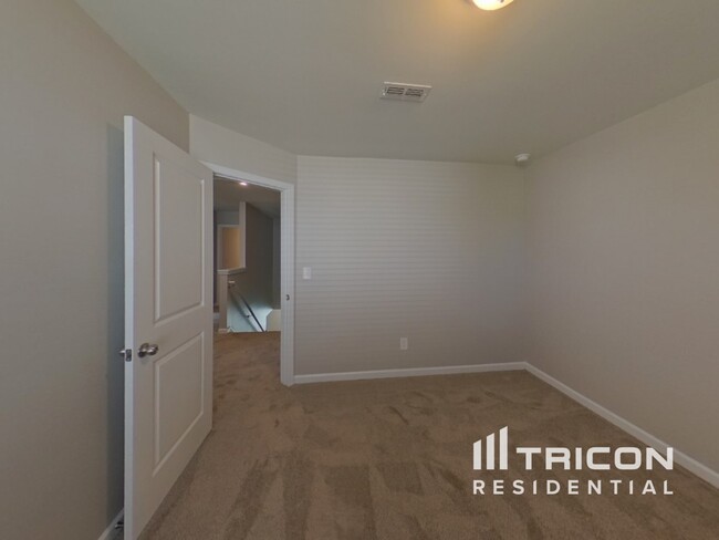 Building Photo - 331 Indian River Dr