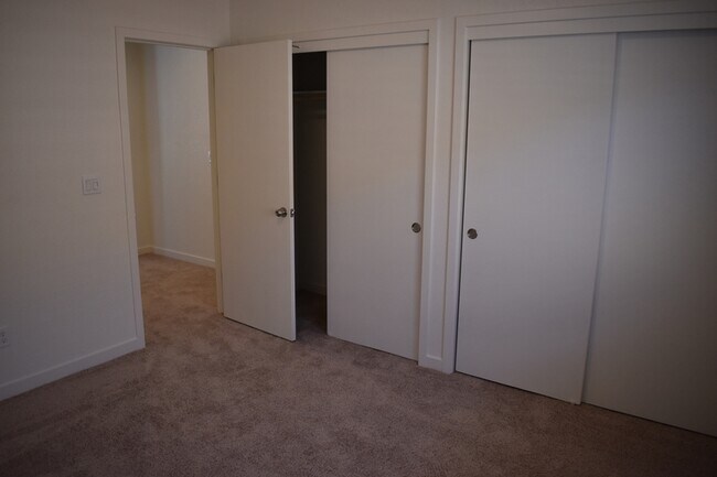 Building Photo - 4721 Irma Dr