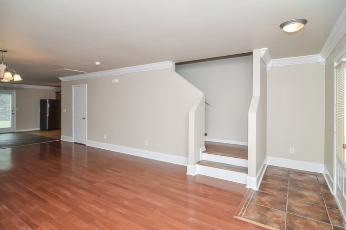 Building Photo - 134 Whitestone Dr NE