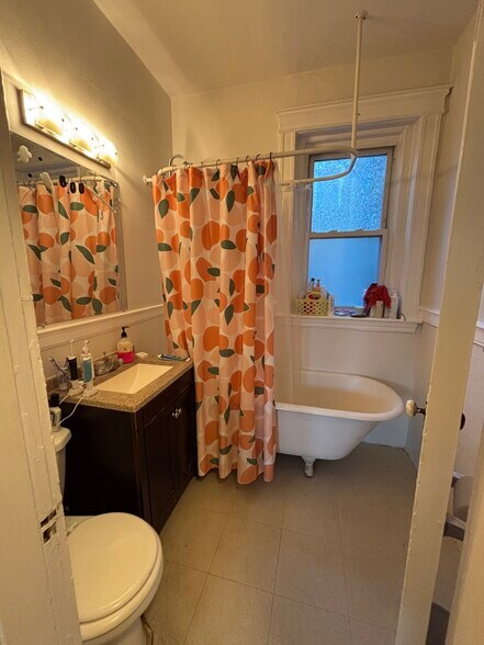 Building Photo - 28 Symphony Rd