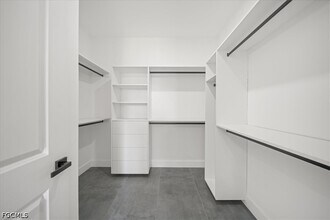 Building Photo - 4536 NW 35th Pl