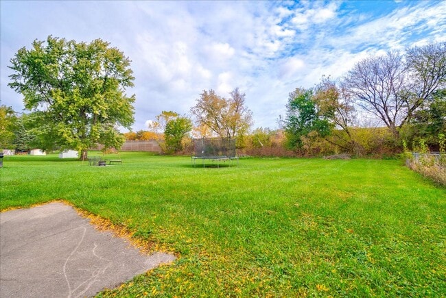 Building Photo - 1329/1331 S Thompson Dr