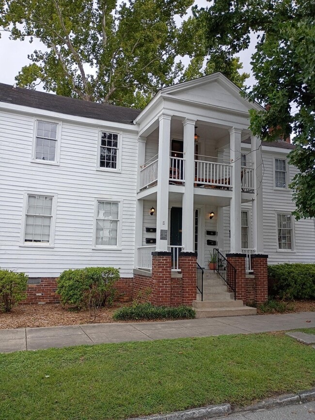 Building Photo - 350 Telfair St