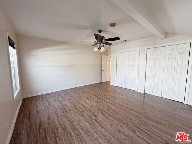 Building Photo - 5932 Cahill Ave