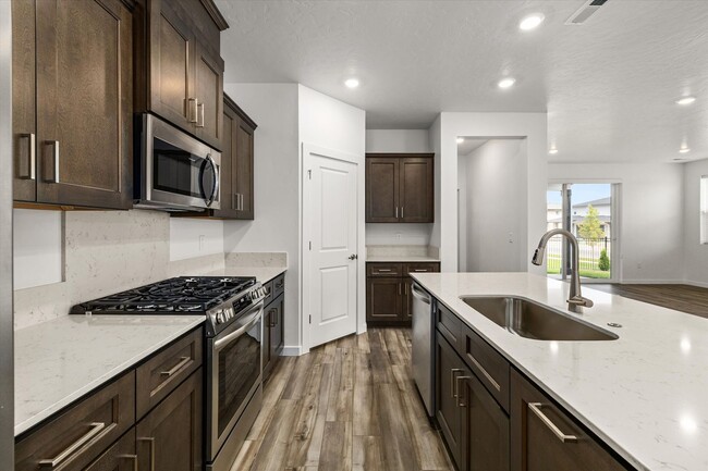 Building Photo - BRAND NEW Stunning 4-Bed, 3-Bath Townhome That Feels Like a Detached House