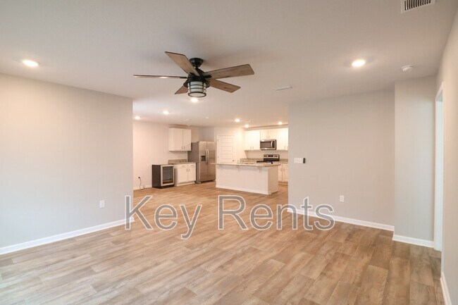 Building Photo - 5634 Tristan Ct