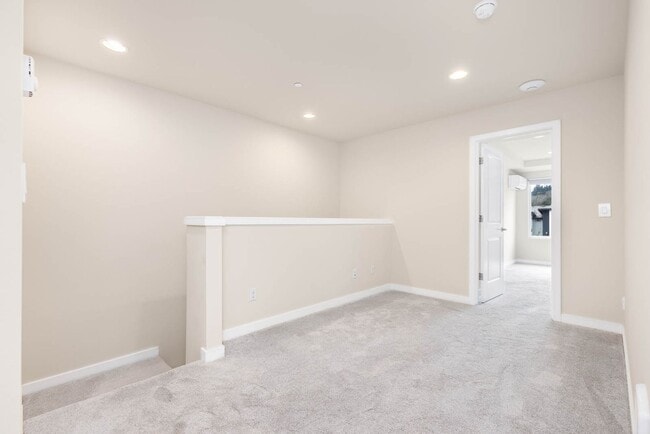 Building Photo - 23702 8th Dr SE