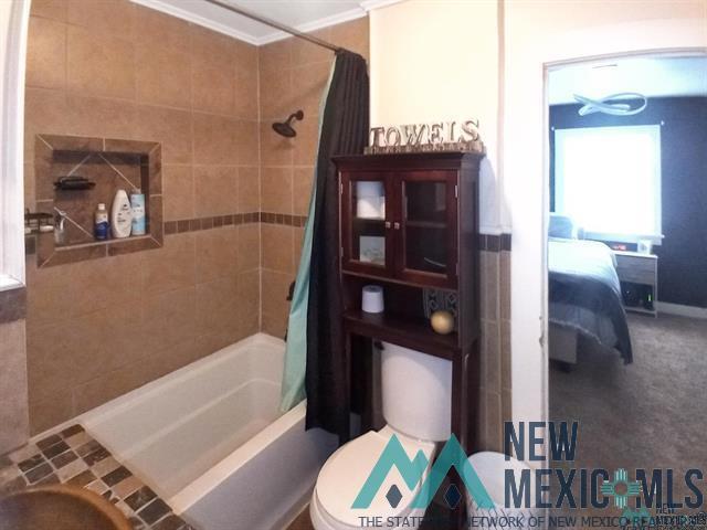 Building Photo - 1900 Axtell St