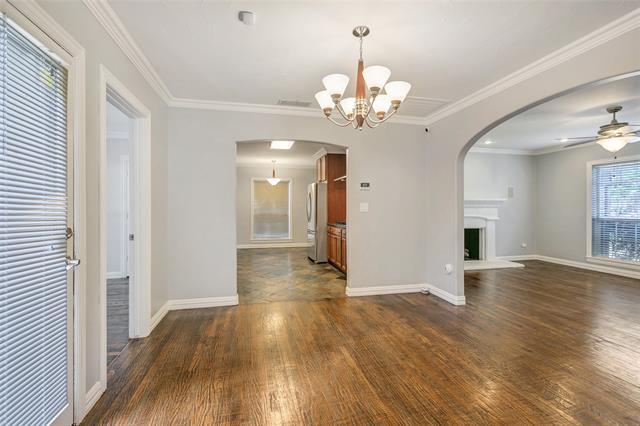 Building Photo - 2234 W Colorado Blvd