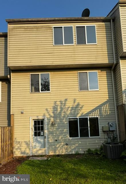 Building Photo - 13238 Custom House Ct