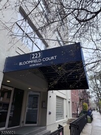 Building Photo - 223 Bloomfield St