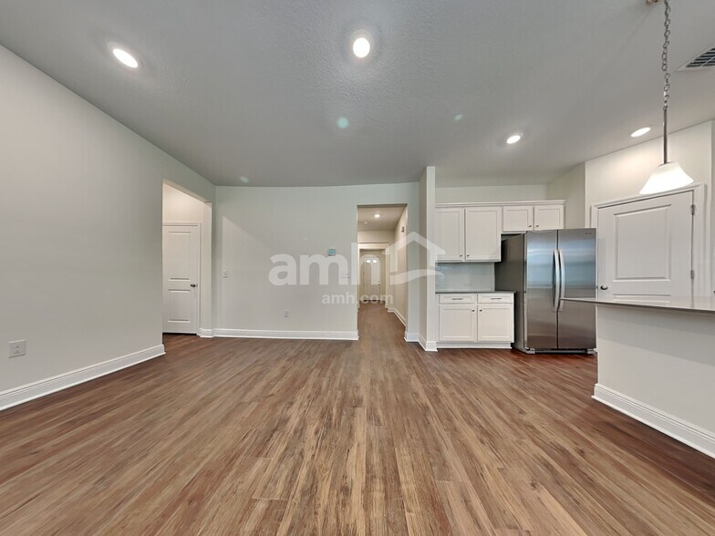 Building Photo - 6391 Emerald Hls Wy