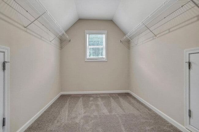 Building Photo - 1852 Auburn Rd