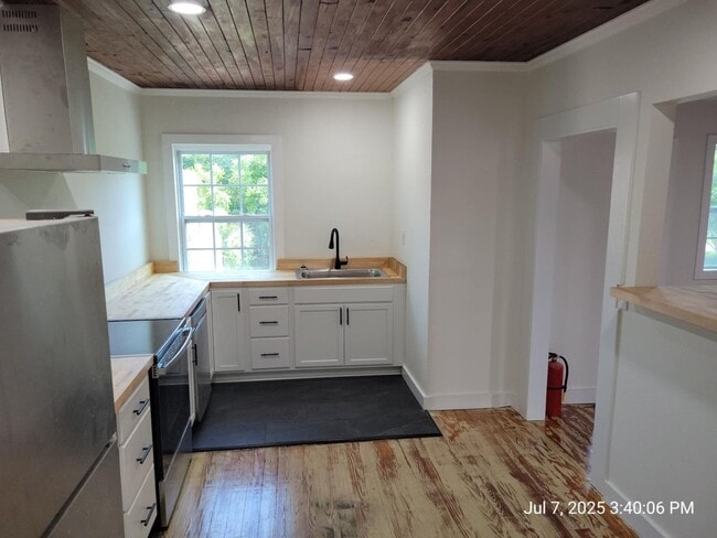 Building Photo - 4119 Barrancas Ave