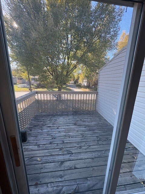 Balcony - 4256 W 124th St