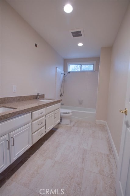 Building Photo - 26081 Via Viento