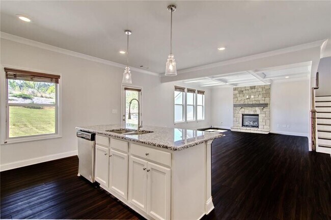 Building Photo - 7107 Branch Creek Cove
