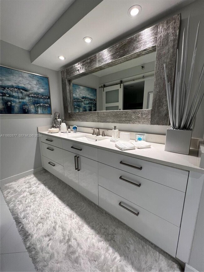 Building Photo - 1266 S Military Trail