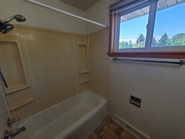 Building Photo - 1414.5 S 14th St