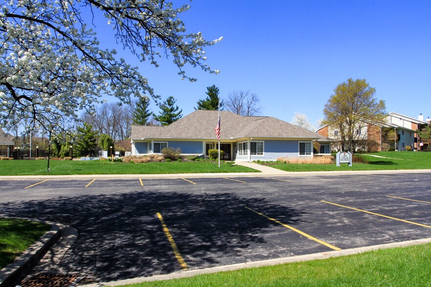 Clubhouse / Fitness Center / Pool / Jacuzzi - 1431 Hollow Run