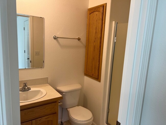 Building Photo - Newly updated 3-bedroom, 2-bathroom duplex with a garage!