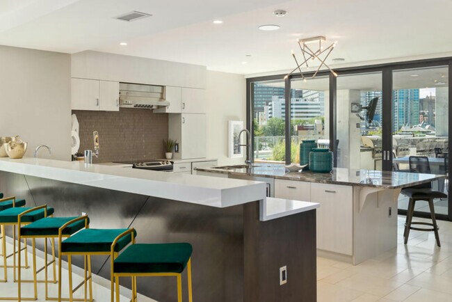 Building Photo - 2100 Welton St