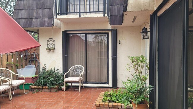 Building Photo - 1544 Forest Lakes Cir