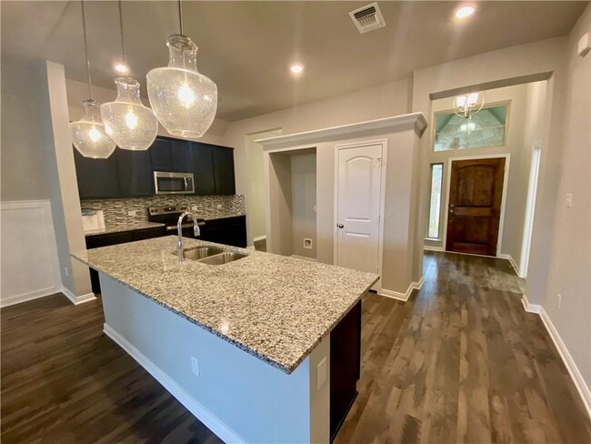 Building Photo - 3954 Aransas Dr