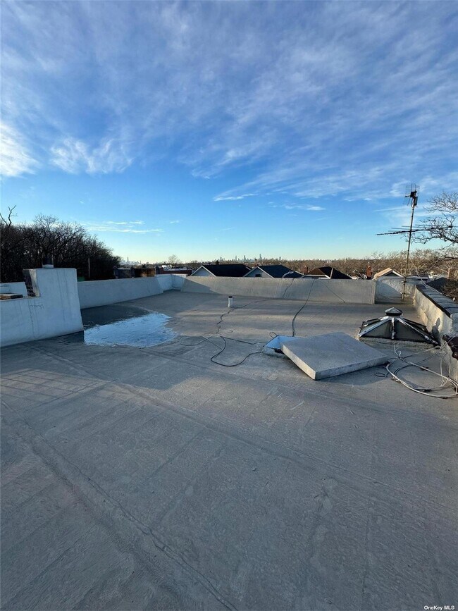 Building Photo - 87-47 Myrtle Ave