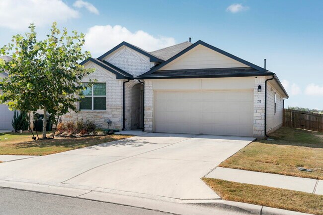 Building Photo - 212 Apache Plum Dr