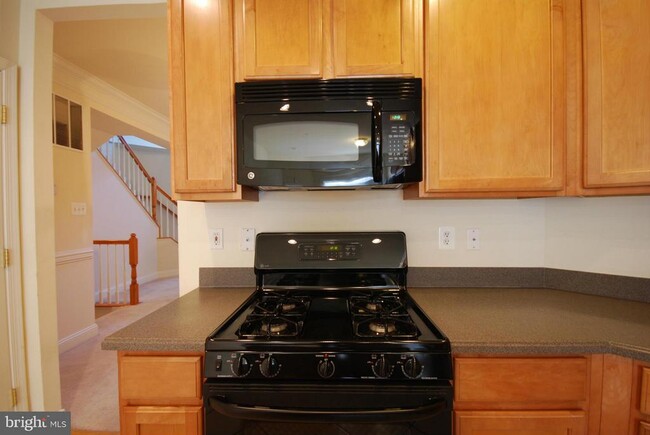 Building Photo - 908 Reserve Champion Dr