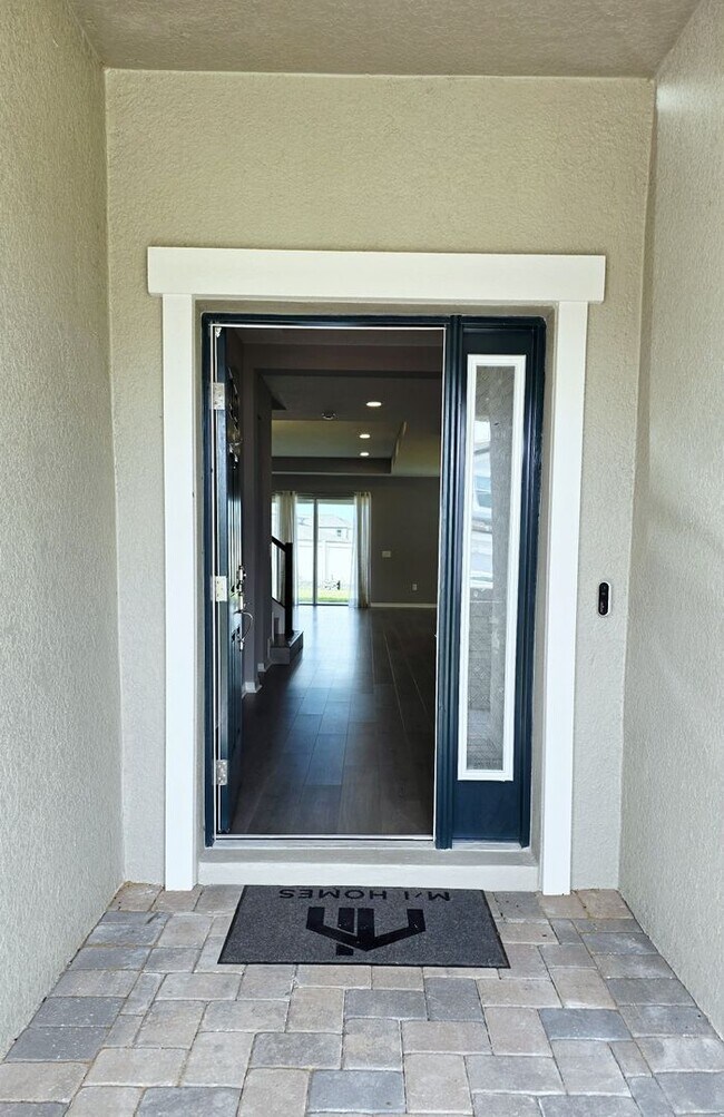 Building Photo - Executive 4BR / 3.5BA Home | Loft • Office...