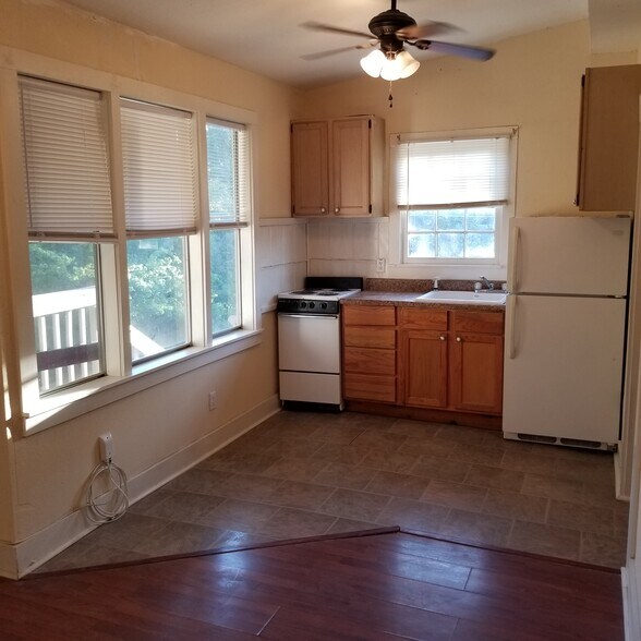 Kitchen - 619 Washburn St