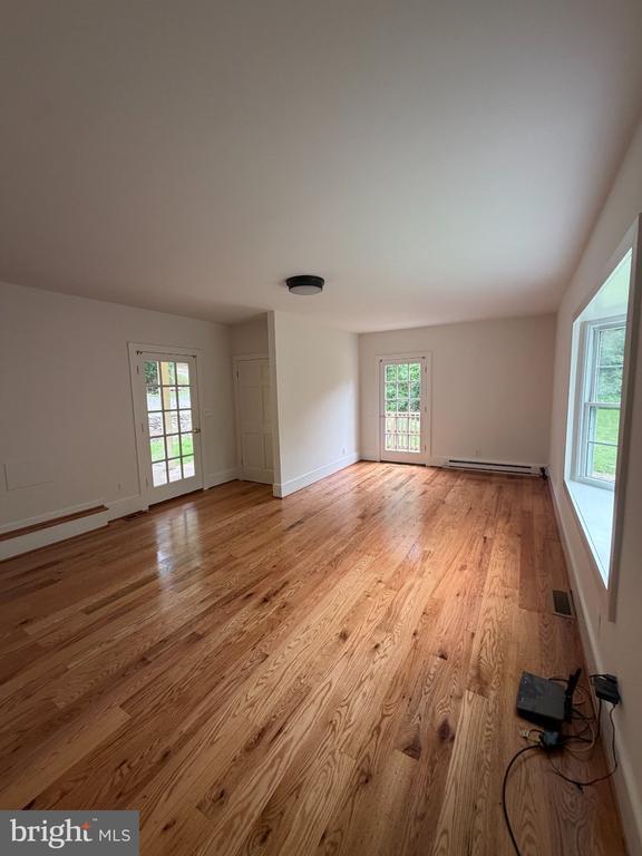 Building Photo - 33709 Clifton Farm Ln