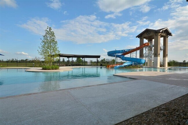 Building Photo - 29026 Endeavor River Rd