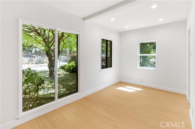 Building Photo - 2087 Lilac Ln