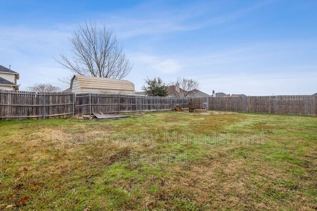 Building Photo - 1800 Meadow Lark Ln