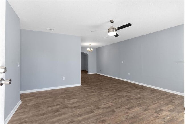 Building Photo - 16727 SE 91st St