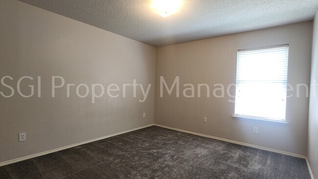 Building Photo - 4829 Egret St