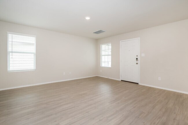 Building Photo - 5711 Fruchel Wy