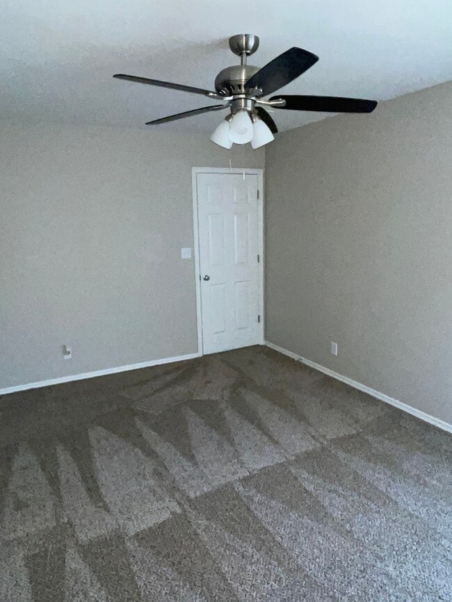 Building Photo - 10702 N 146th E Ave