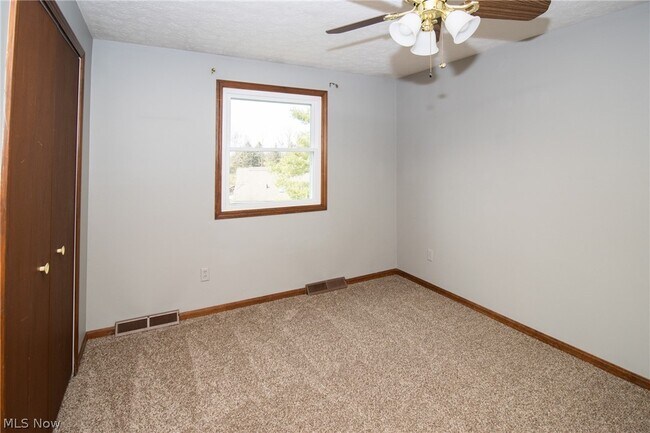 Building Photo - 18038 Heritage Trail