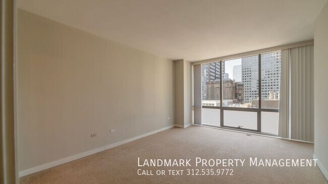 Building Photo - 8 E Randolph St